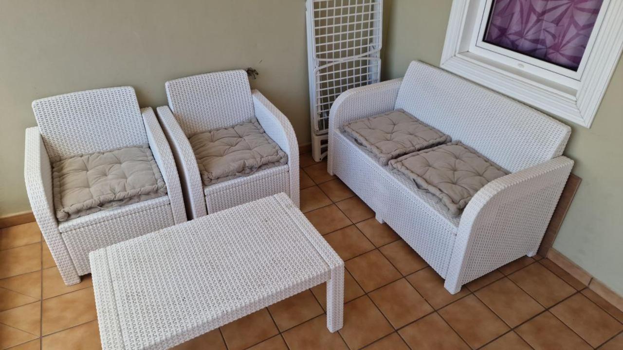 Dinastia D201 By Tenerife Rental & Sales Los Cristianos  Rum bild